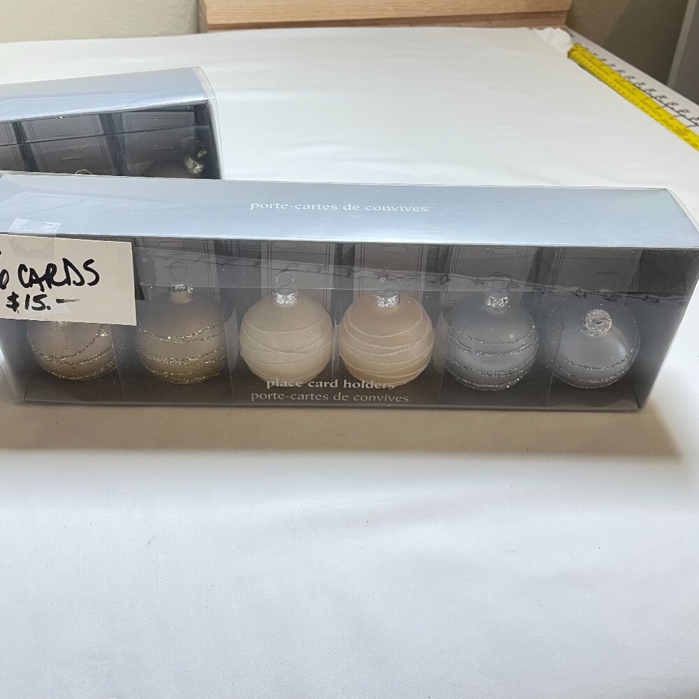 Pier 1 Glass  Ornament place card holders set of 6 with 6 cards (1 box) JCL-08B